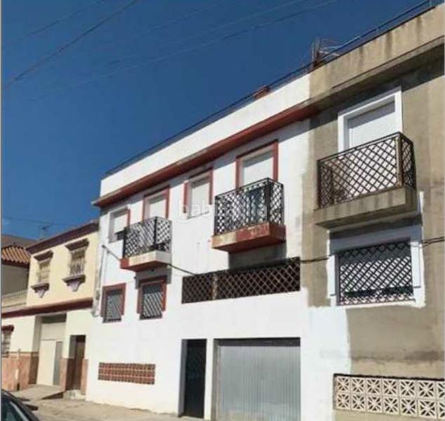 Foto 1501536f-b542-49f5-9adf-b2c2fcd762e2. Autoparkplatz in Mondejar-Junquillos Línea de la Concepción (La)