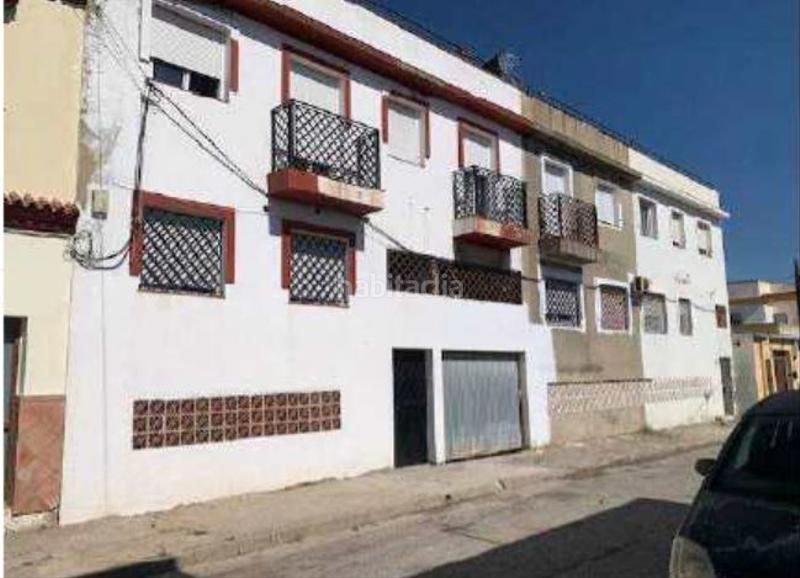 Foto ba612537-15ef-4235-a612-a844845f33b5. Autoparkplatz in Mondejar-Junquillos Línea de la Concepción (La)