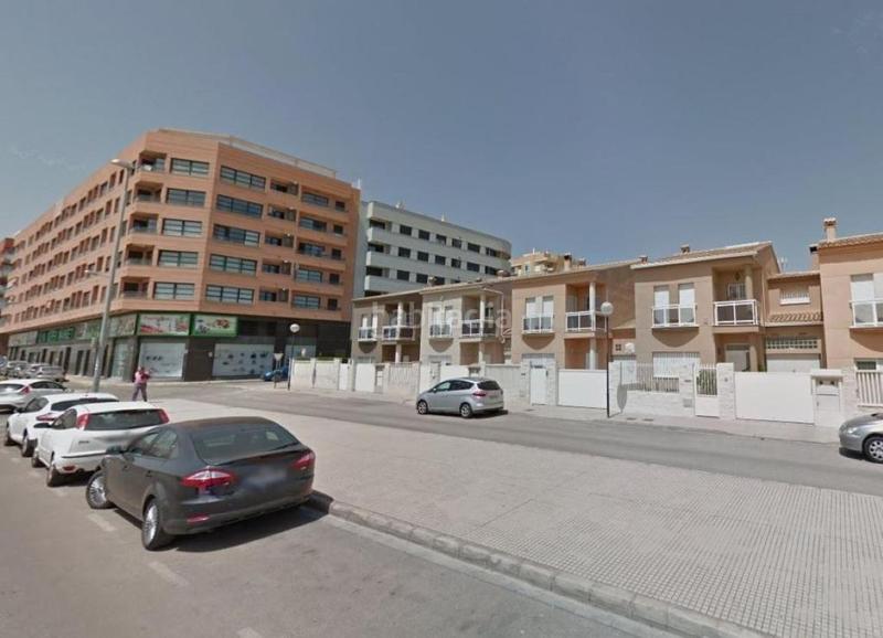 Foto 51ed1764-f047-4aec-be95-21fe97e5af4f. Aparcament cotxe a Oliva pueblo Oliva
