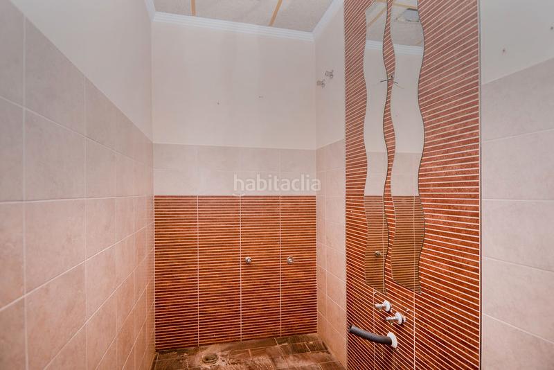 Foto e1c04f65-62b8-4f79-8eb4-eececc389845. Location local commercial dans Yecla