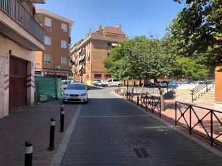 Aparcament cotxe  C/ puerto somosierra. Solvia inmobiliaria  garaje madrid