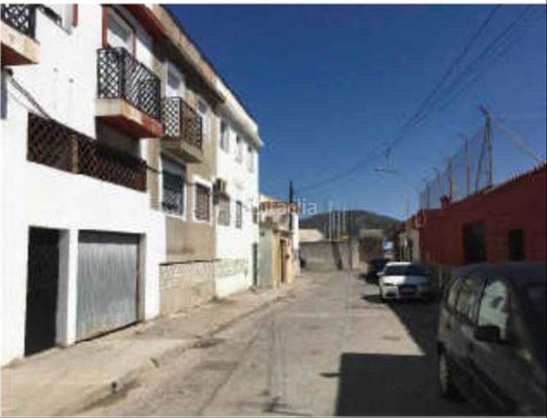 Foto b899bad8-b9c1-4ea2-a7b5-c1289d50507f. Aparcament cotxe a Mondejar-Junquillos Línea de la Concepción (La)