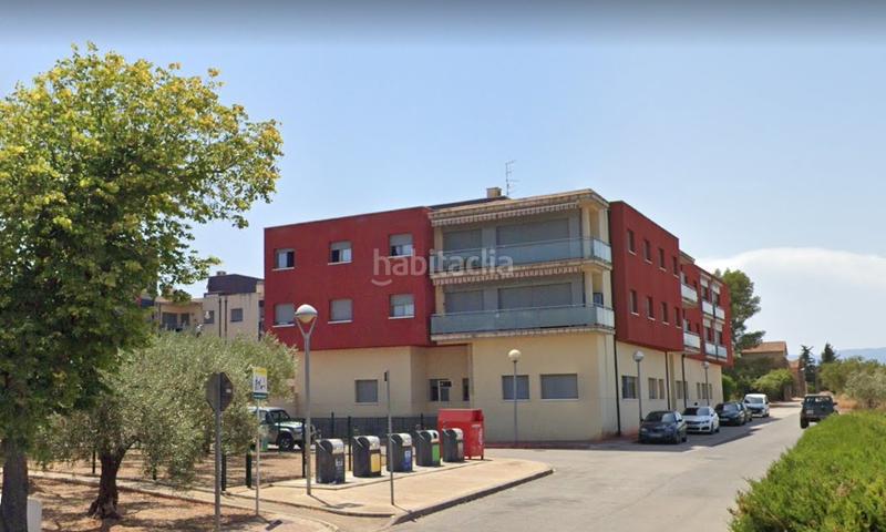 Foto b264ba89-371c-493e-82f3-8c3dedfc8421. Aparcament cotxe a Santa Bàrbara