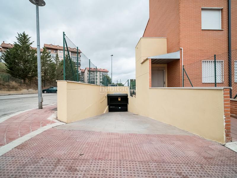 Foto c679f86e-24ef-4c49-9204-aa0a13c77a80. Parking coche solvia inmobiliaria garaje en Algete centro Algete