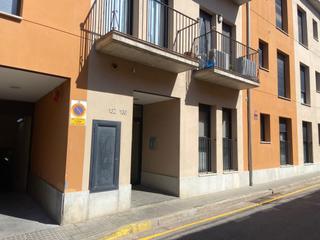 Aparcament cotxe  C/ palamós. Solvia inmobiliaria  garaje palafrugell