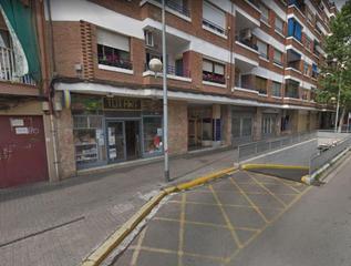 Aparcament cotxe  Joan xxiii. Solvia inmobiliaria  garaje badalona