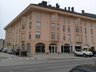 Aparcament cotxe  C/ san victorian. Solvia inmobiliaria  garaje aínsasobrarbe