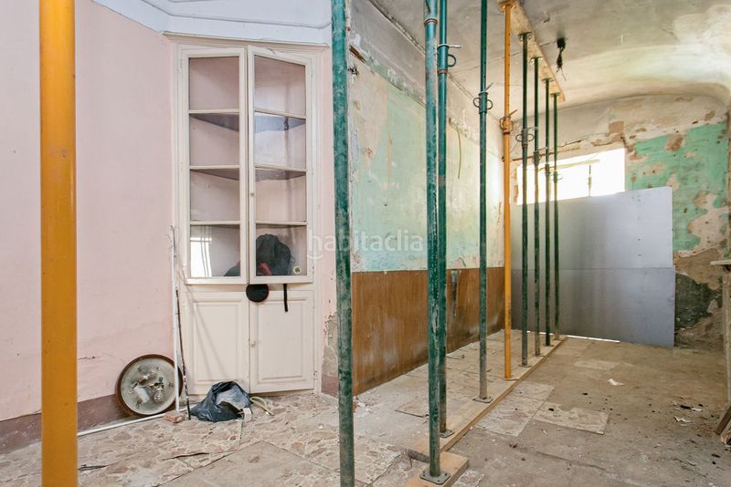 Foto 88c81dda-c0f1-4fdd-8ff1-a2bd37ad22b1. Casa aparellada a Nucli Urbà Esparreguera