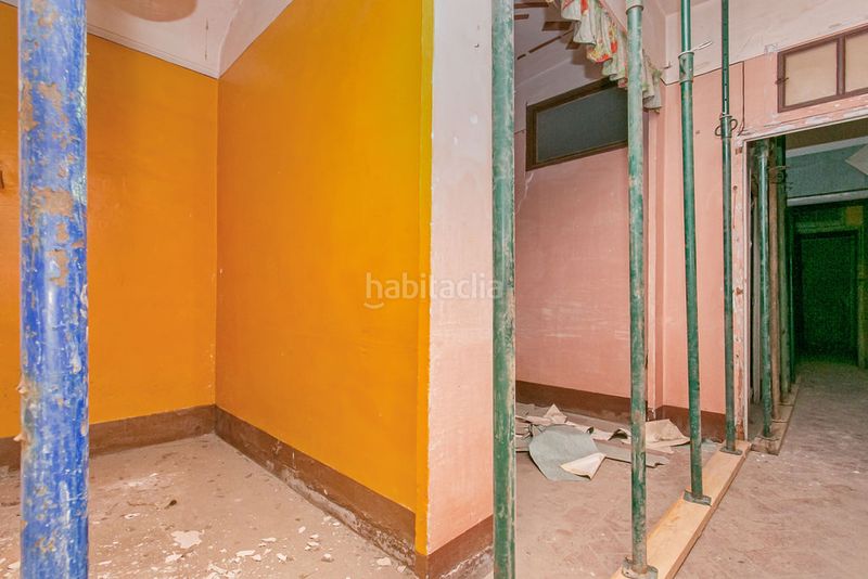 Foto 946e21e1-46ec-4b6e-8895-a114ce716a6d. Casa aparellada a Nucli Urbà Esparreguera
