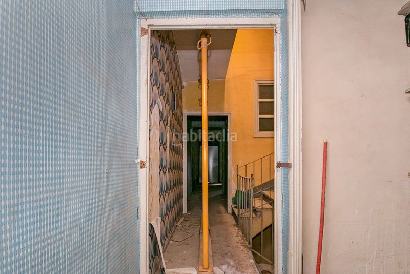 Foto b3c589fd-4d2d-44aa-88ca-bd7ef455e194. Casa aparellada a Nucli Urbà Esparreguera