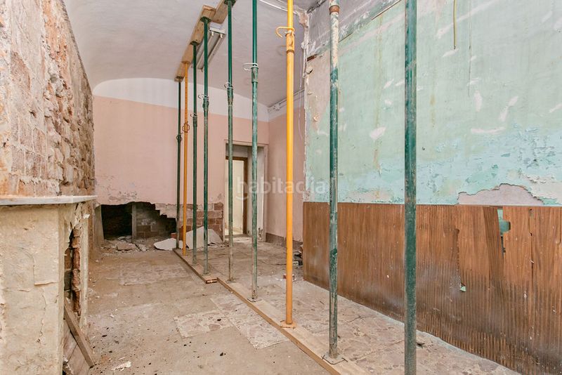 Foto e13e7e02-6d43-4128-b71c-a0964d7265ea. Casa aparellada a Nucli Urbà Esparreguera