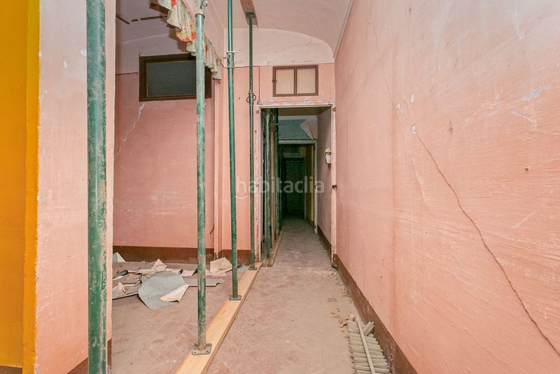 Foto faa390fc-8f36-430f-972c-8844a4afb40f. Casa aparellada a Nucli Urbà Esparreguera