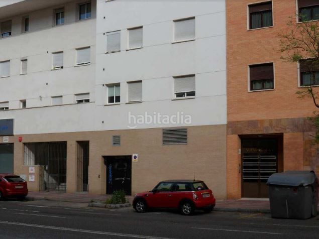 Foto 924c9a72-16ed-4490-bbd8-066a83663735. Aparcament cotxe a Tiro de Línea Sevilla