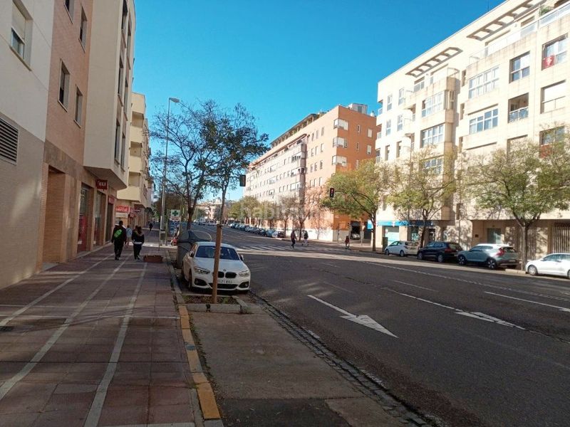 Foto fc8c1a79-aafc-4f49-b661-552cc6c157cb. Aparcament cotxe a Tiro de Línea Sevilla