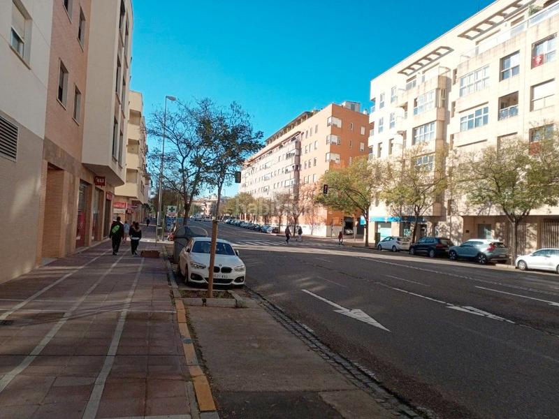 Foto 61df9cb5-0989-47da-a938-72b6a8222811. Aparcament cotxe a Tiro de Línea Sevilla