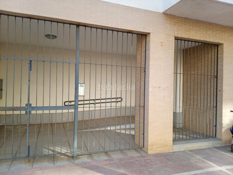 Foto 76f50c5b-c849-47a7-b89f-68d9c415cb64. Aparcament cotxe a Tiro de Línea Sevilla