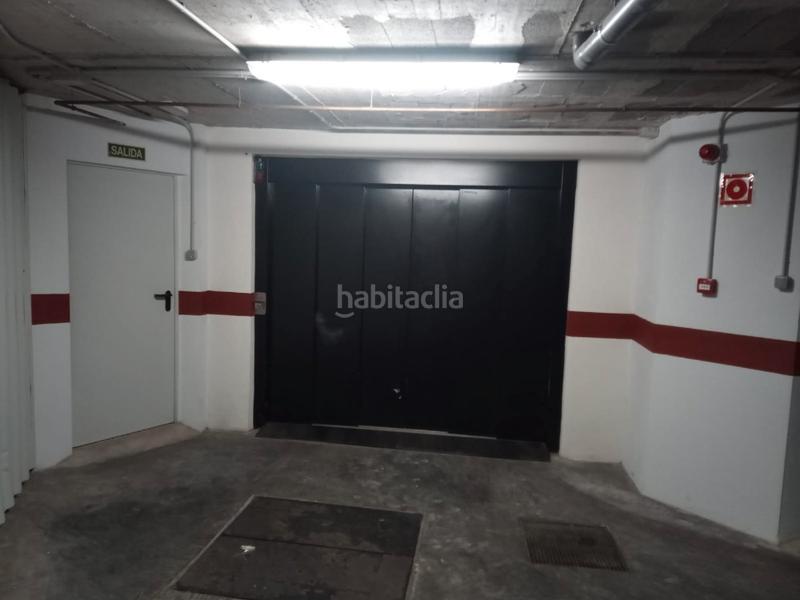 Foto fe8fe8e9-7869-4ac3-9191-a4b3781fd39d. Aparcament cotxe a Tiro de Línea Sevilla