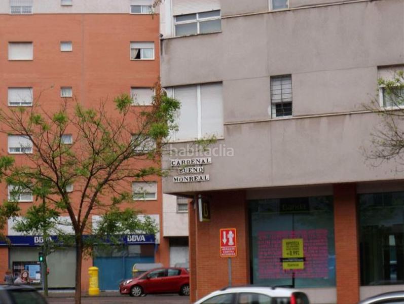 Foto fca12d6b-81b9-4280-a604-0c62cb01abd0. Aparcament cotxe a Tiro de Línea Sevilla