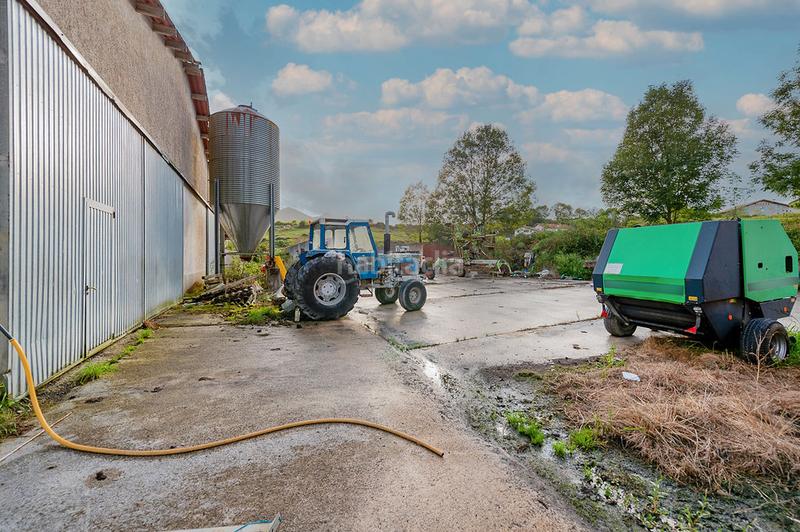 Foto 9bc62a47-be60-4b3c-816c-5ef5bdfb914f. Nau industrial a Larraun