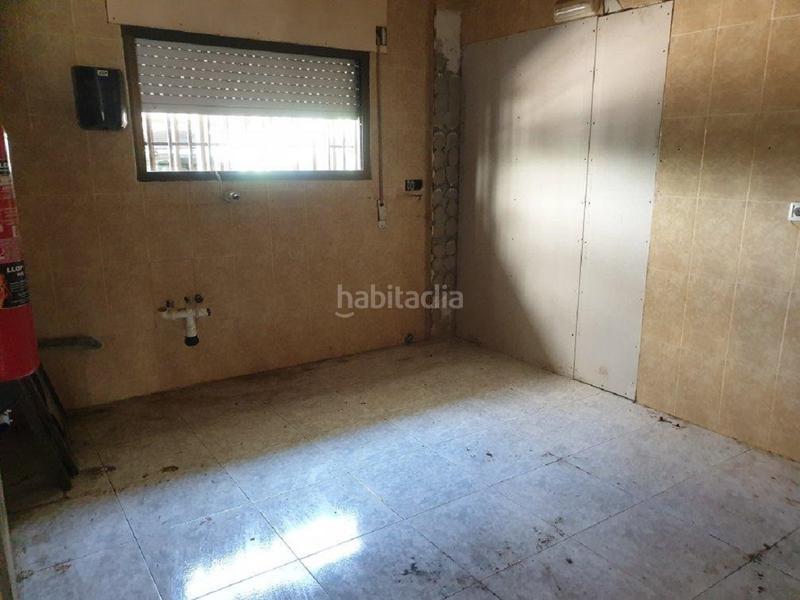 Foto 75302f99-2604-4957-9158-fc856cbfc62c. Local comercial a La Pineda Vila-seca