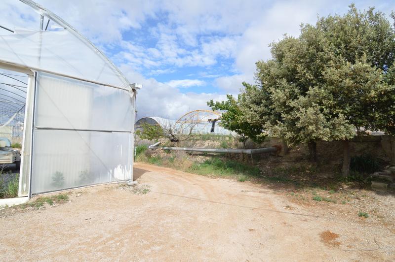 Foto f71e675d-e417-4c4c-b0e3-3a5321900fdf. Bâtiment à usage industriel dans Murchante