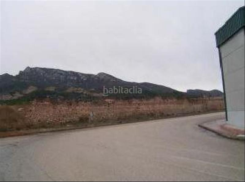 Foto efca81fc-f408-4cbb-866f-2ee299eedea8. Finca rústica solvia inmobiliaria suelo urbano no consolidado en Llaurí