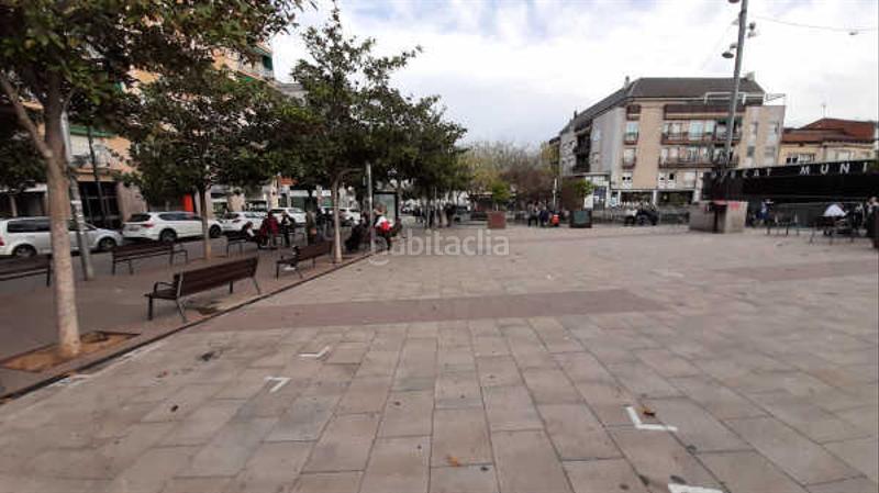 Foto 03685f9a-a748-472c-a9a7-c81f8699e07b. Lloguer local comercial a Casc Antic Ripollet