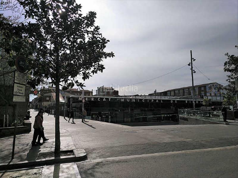 Foto 8b9a4f1a-474b-4715-ad18-bafebd56299f. Lloguer local comercial a Casc Antic Ripollet