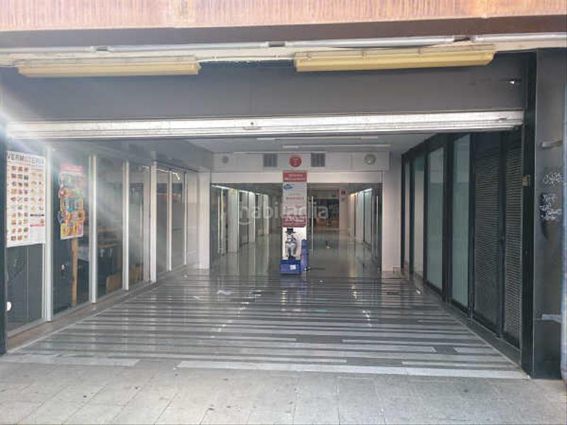 Foto b97dd1d6-66db-490f-bee1-91c2d7f0a4c1. Lloguer local comercial a Casc Antic Ripollet