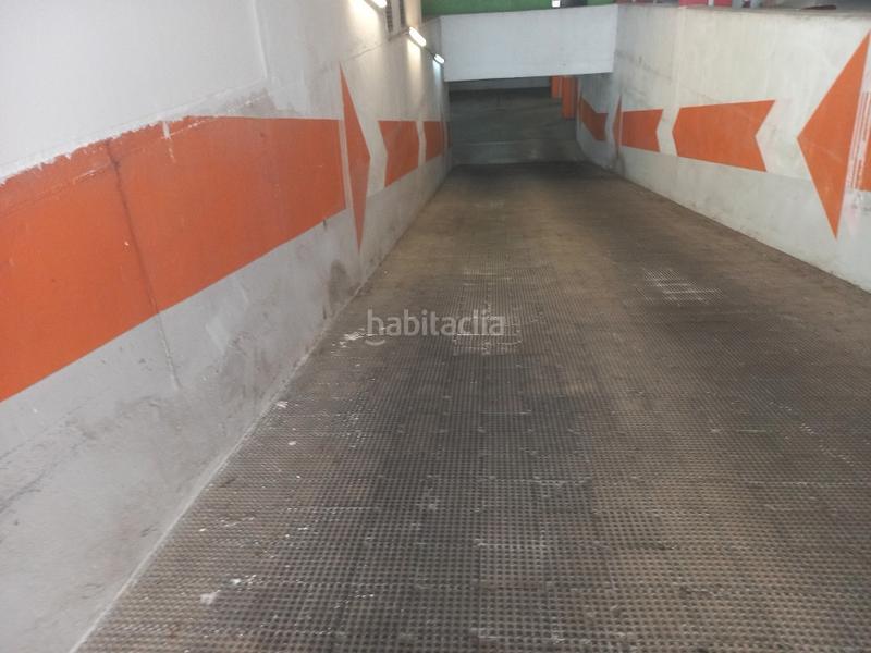 Foto a5c6f988-8510-45b0-89ab-76035618ef6d. Autoparkplatz in Avenida Juan Diego Bormujos