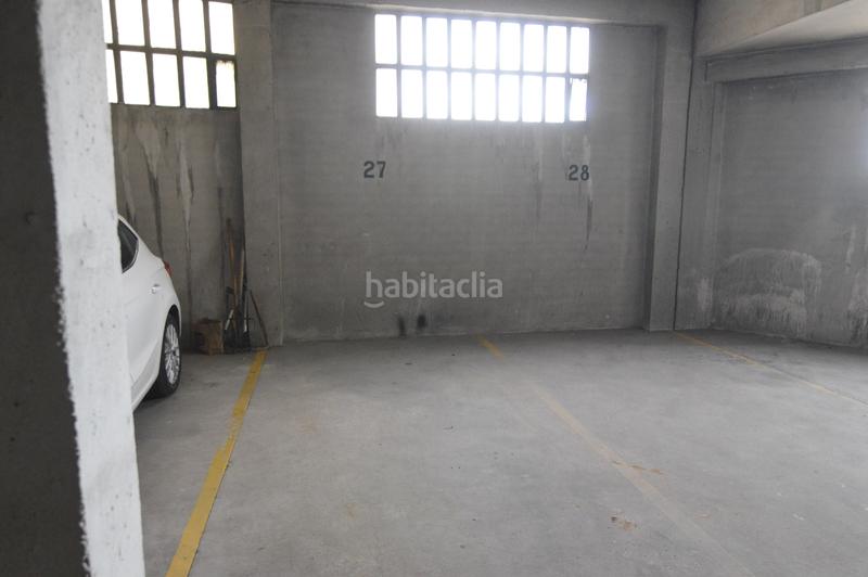 Foto 432babd4-2738-4824-b6e1-53b80e97fe91. Aparcament cotxe a San Adrián