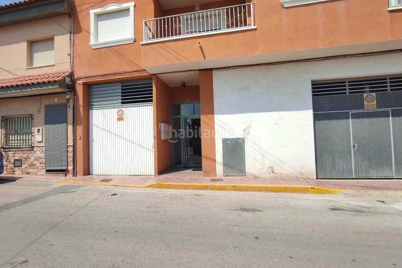 Foto aee64048-0fc4-4aa3-b62a-a766361dbe6b. Car parking in Ceutí