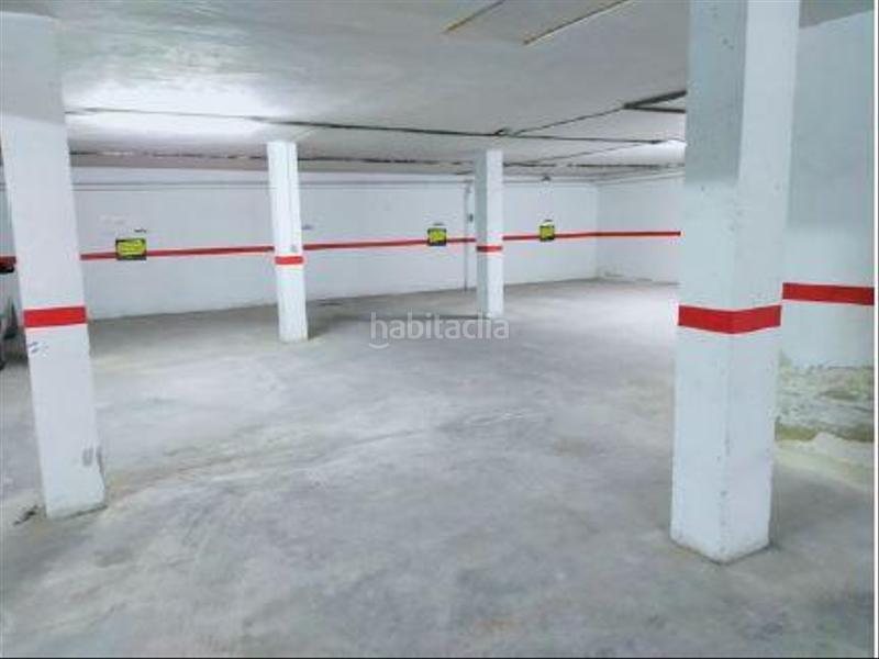 Foto f447aac9-e696-4337-81b8-b461239cbde3. Car parking in Ceutí