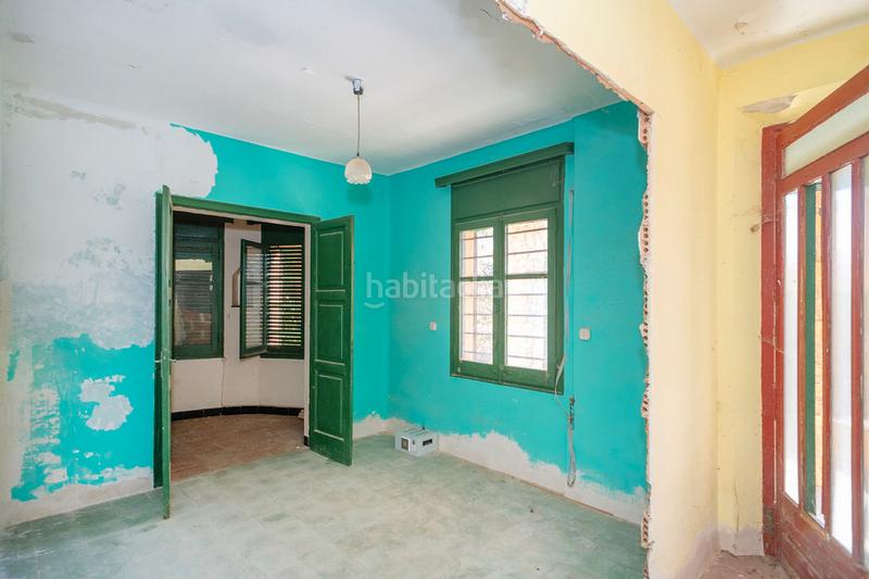 Foto ad56c1f1-84c8-4bc7-82a7-9ae5f4c34813. Casa pareada solvia inmobiliaria chalet adosado en Girona