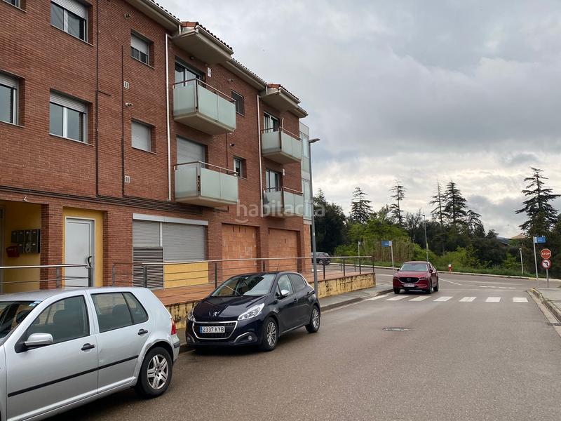 Foto 476473ab-e9d4-4181-b8c4-1f83f5a3014c. Autoparkplatz in Puig-reig