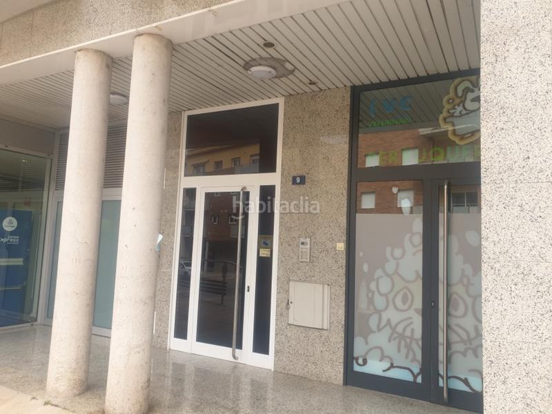 Foto 2f365e0f-7871-4119-96d9-7f361a4b7844. Aparcament cotxe a Centelles