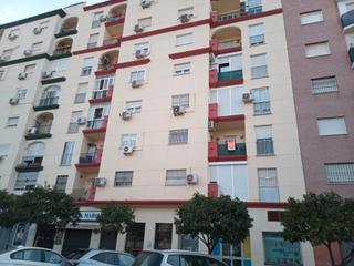 Local commercial  C/ san josé de calasanz. Solvia inmobiliaria  locales dos hermanas