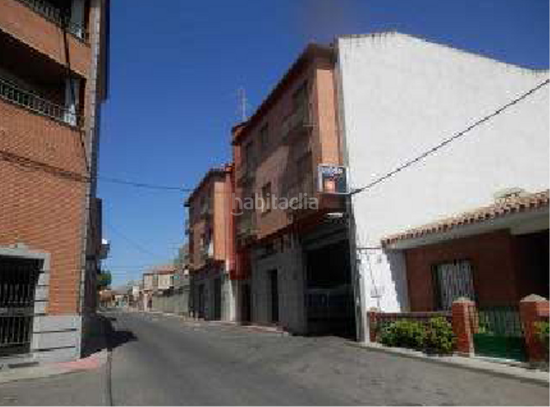 Foto 86f8df6d-db4f-4a8c-9a59-cdc492d6bcae. Autoparkplatz in Carpio de Tajo (El)