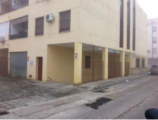 Aparcament cotxe  C/ ciruelo. Solvia inmobiliaria  garaje lora del río