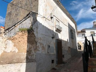 Xalet  C/ baluarte. Solvia inmobiliaria  casa martos