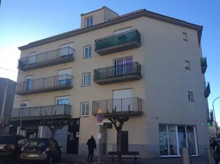 Aparcament cotxe  C/ fira. Solvia inmobiliaria  garaje maçanet de la selva
