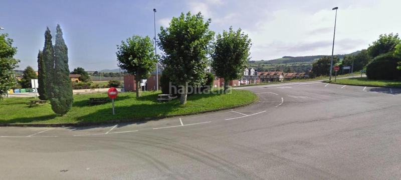 Foto c1f72847-c935-48c2-80f1-c2527aa5d79c. Parking coche solvia inmobiliaria garaje en Reocín