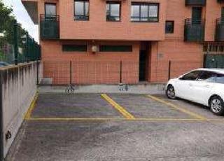 Aparcament cotxe  Cl baltasar gracian. Solvia inmobiliaria  garaje logroño