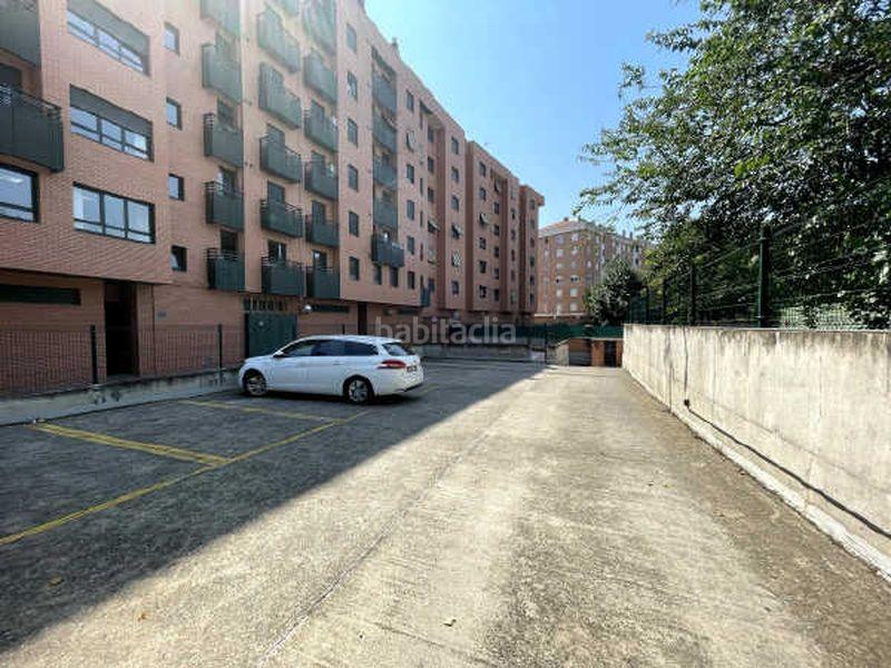 Foto 71c4a136-098f-4f4b-ae18-069d7c853404. Parking coche solvia inmobiliaria garaje en Cascajos - Piqueras Logroño