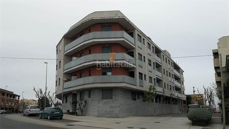 Foto 4548afe4-7530-43ed-9852-3038f7d540de. Aparcament cotxe a Alcarràs