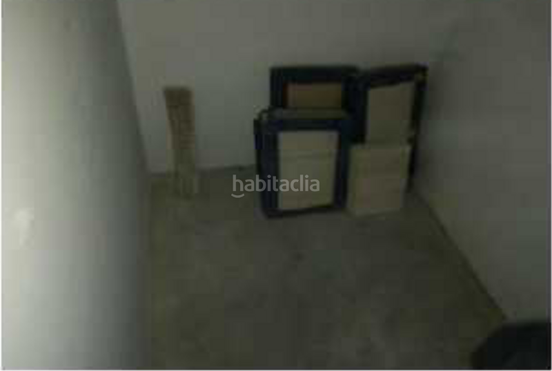 Foto ab78a6d6-8946-40cb-b38a-8848472279df. Posto auto in Alcarràs