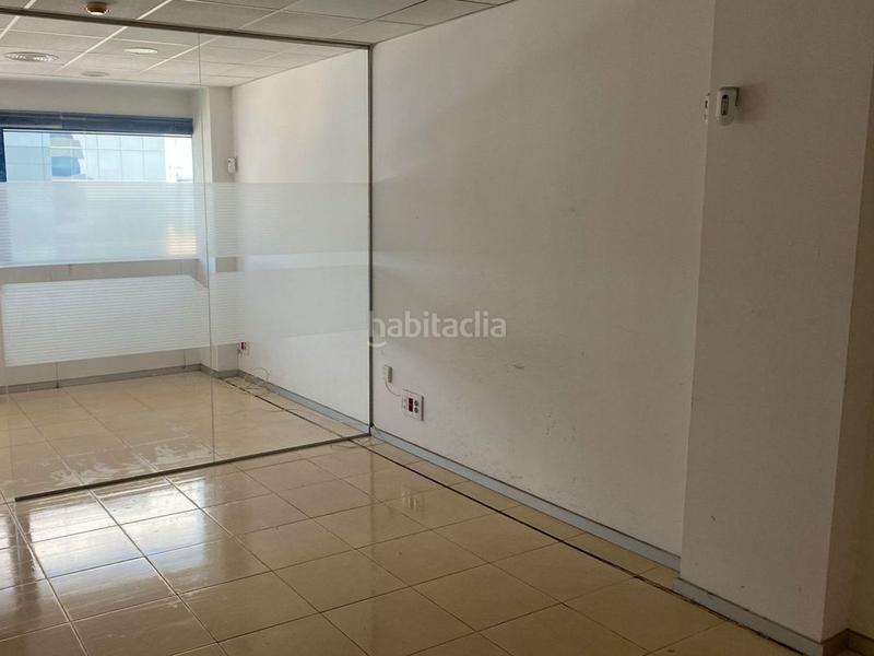 Foto 85cf6bf9-79fa-4286-b88b-55766cb7adf0. Ufficio in Torreblanca Sevilla