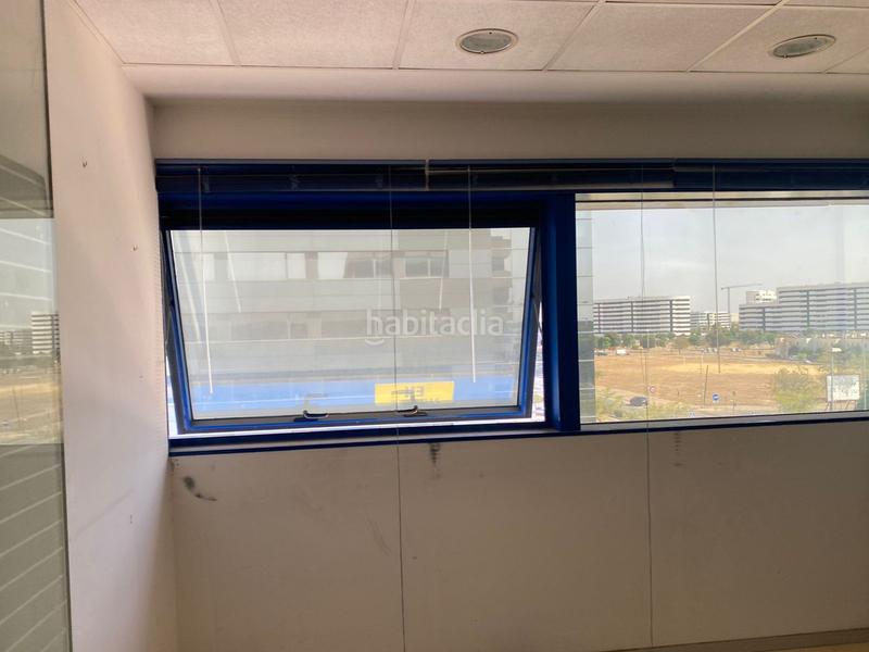 Foto cd15fcfc-db61-41c0-b9ef-503b4dc52847. Ufficio in Torreblanca Sevilla