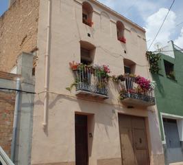 Xalet  C/ arquitecte gaudí. Solvia inmobiliaria  casa alcanar