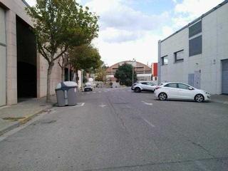 Nau industrial  C/ la creu de batlle. Solvia inmobiliaria  nave industrial lleida